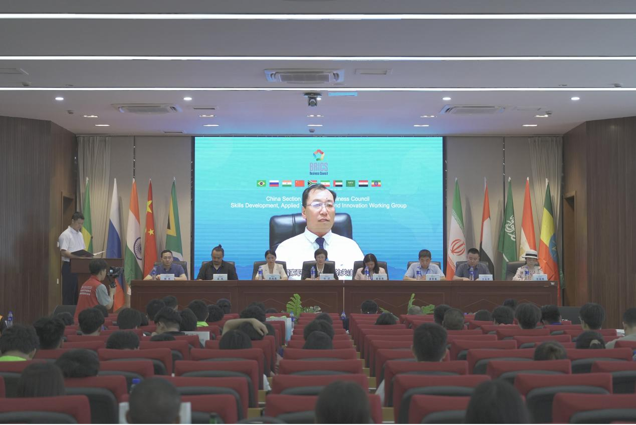 图片2.png 图片2.png